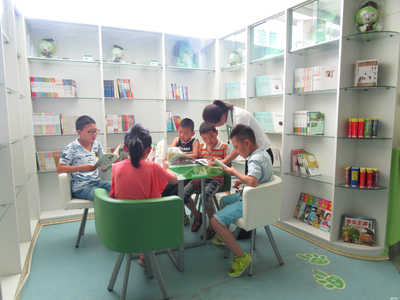 平?jīng)鲎２┦拷逃稍兎?wù) 專業(yè)引領(lǐng)，助力學(xué)業(yè)成長(zhǎng)